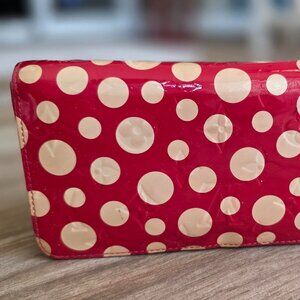 Louis Vuitton Yoyoi Kusama Rouge Beige Polka Dot Vernis Leather Long Wallet